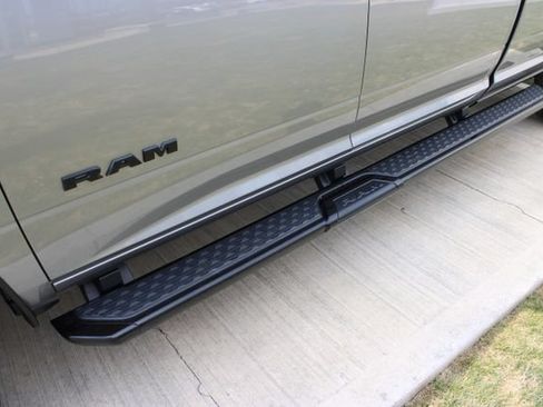 Used 2025 RAM 2500 Laramie AWD/4WD image 35