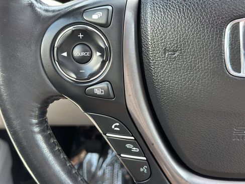 Used 2019 Honda Ridgeline RTL-T image 14