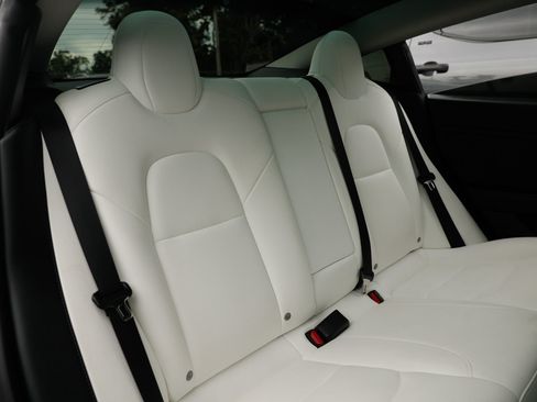 Used 2023 Tesla Model 3 Standard Range RWD image 19
