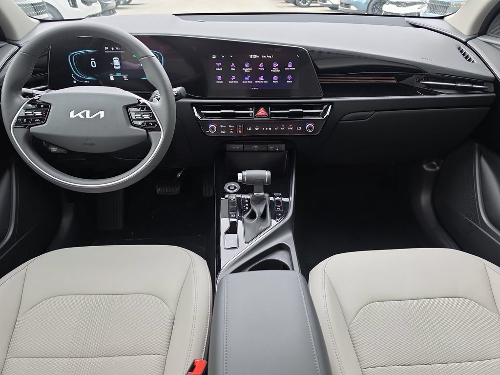 New 2026 Kia Niro EX FWD image 12