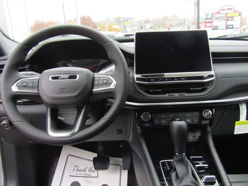 New 2026 Jeep Compass Limited AWD/4WD image 25