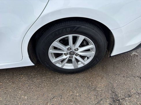 Used 2025 Toyota Camry LE image 30