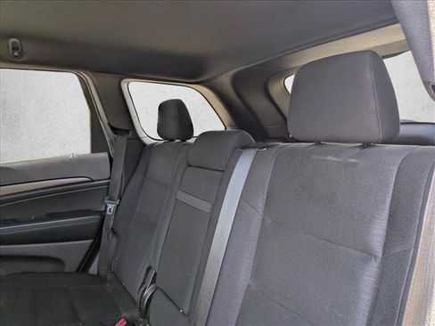 Used 2017 Jeep Grand Cherokee Laredo w/ Quick Order Package 2BE RWD image 13
