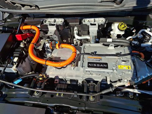 Certified 2023 Nissan Ariya FWD image 28