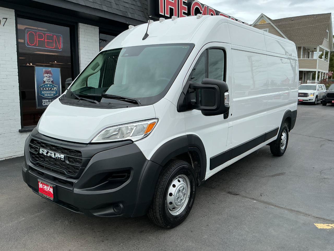 Used 2023 RAM ProMaster 2500 FWD image 2