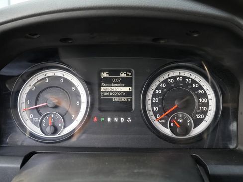 Used 2014 RAM 1500 Express w/ Ram Charger Package AWD/4WD image 41