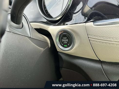 Used 2021 Buick Encore GX Essence w/ Experience Buick Package AWD/4WD image 31