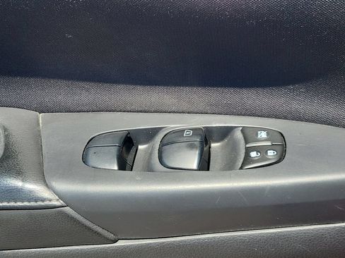 Used 2017 Nissan Sentra SV FWD image 11