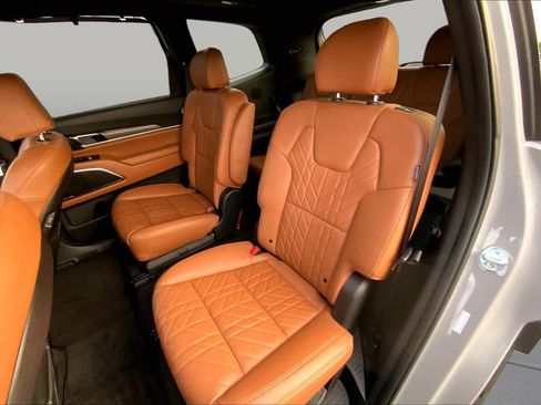 Used 2025 Kia Telluride SX Prestige X-Pro AWD/4WD image 19