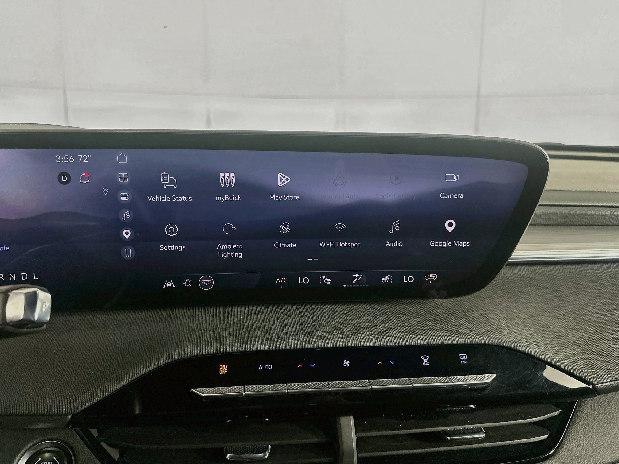 Used 2025 Buick Enclave Preferred FWD image 21