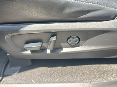 Used 2023 INFINITI QX60 Luxe w/ Vision Package FWD image 29