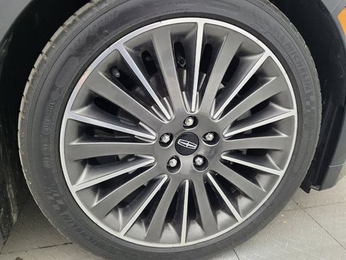 Used 2016 Lincoln MKZ w/ Equipment Group 300A Reserve FWD image 31