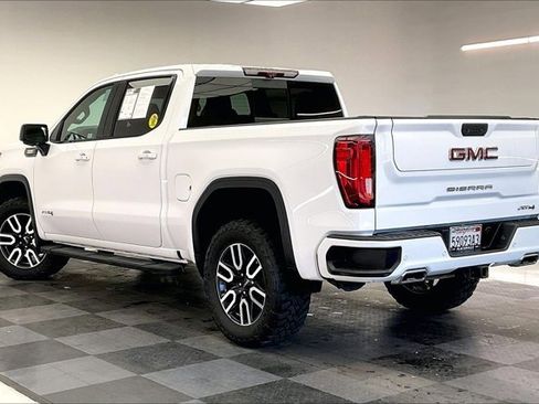 Used 2020 GMC Sierra 1500 AT4 w/ AT4 Premium Package image 10