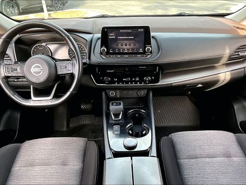 Used 2021 Nissan Rogue SV image 16