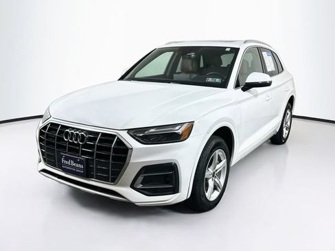 Used 2023 Audi Q5 2.0T Premium w/ Convenience Package AWD/4WD image 3