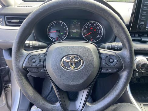 Used 2021 Toyota RAV4 XLE FWD image 34