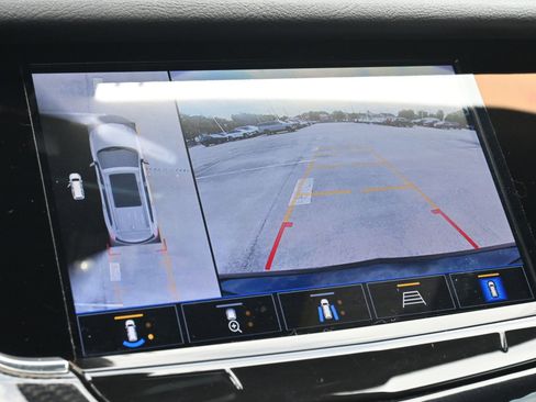 Certified 2024 Cadillac XT6 Sport w/ Technology Package AWD/4WD image 13