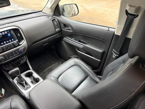 Used 2018 Chevrolet Colorado ZR2 AWD/4WD image 19