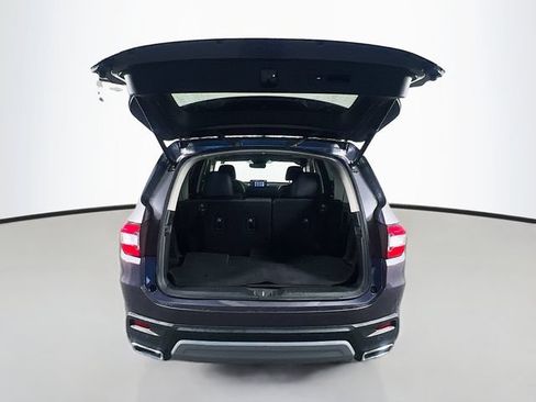 Certified 2023 Honda Pilot Touring image 29