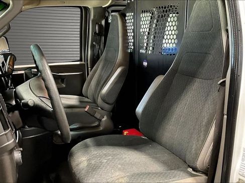 Used 2022 Chevrolet Express 2500 w/ Driver Convenience Package RWD image 14