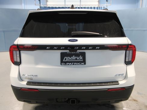 New 2026 Ford Explorer Active image 29