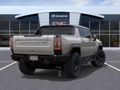 New 2026 GMC Hummer EV 4x4 Crew Cab image 4