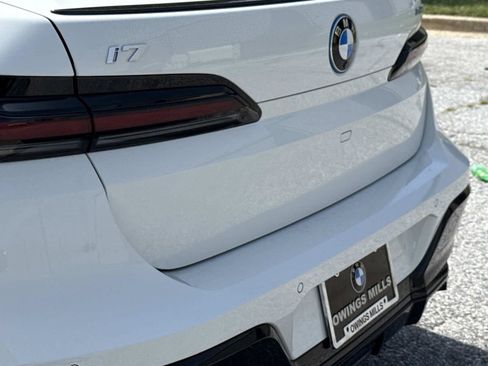 New 2026 BMW i7 xDrive60 AWD/4WD image 11