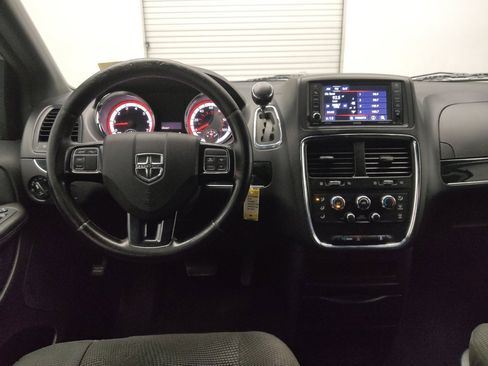 Used 2020 Dodge Grand Caravan SE image 22