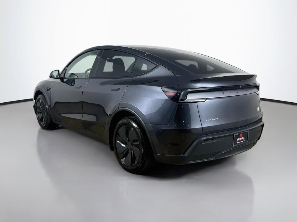 Used 2026 Tesla Model Y AWD image 5