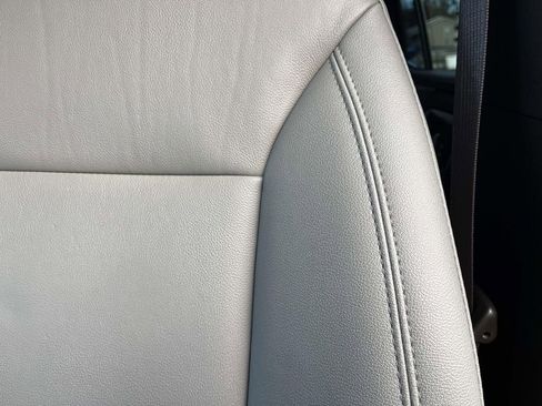 Used 2022 Chevrolet Tahoe LT w/ Luxury Package image 19