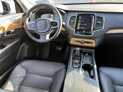 Used 2021 Volvo XC90 T8 Inscription Expression w/ Climate Package image 29