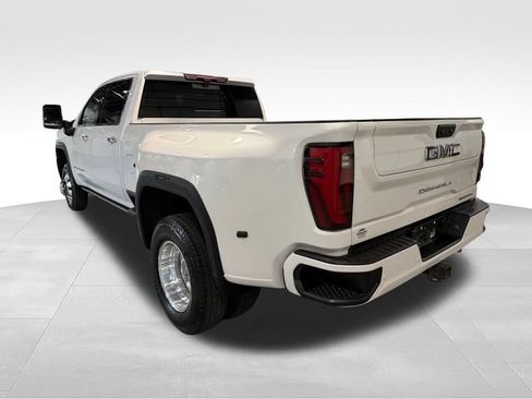 Used 2024 GMC Sierra 3500 Denali Ultimate AWD/4WD image 7