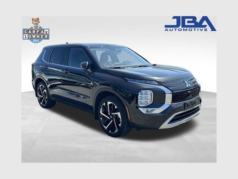 Used 2024 Mitsubishi Outlander SE Black Edition AWD/4WD image 1
