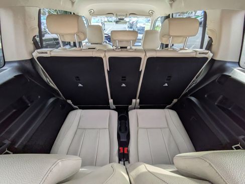 Used 2021 Mercedes-Benz GLB 250 image 13