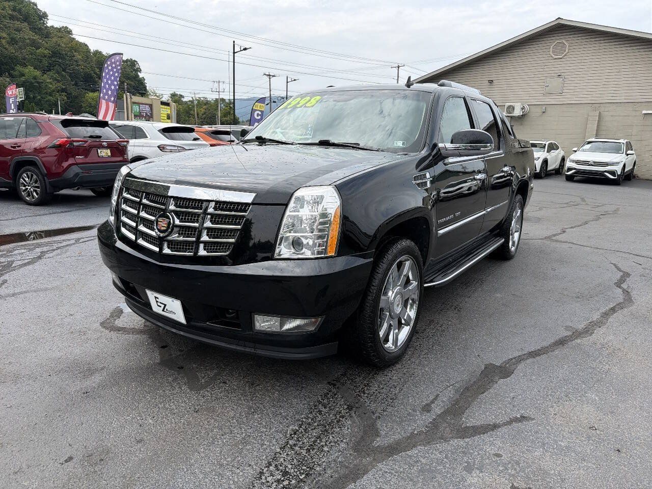 Used 2011 Cadillac Escalade EXT Luxury AWD/4WD image 4