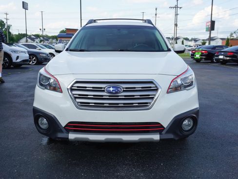 Used 2017 Subaru Outback 2.5i Limited w/ Protection Package #2 AWD/4WD image 2