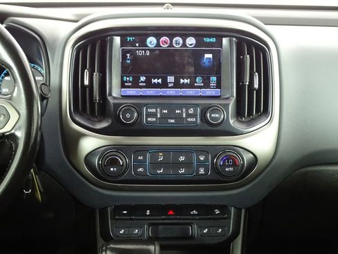 Used 2016 Chevrolet Colorado Z71 image 30