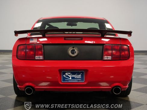 Used 2006 Ford Mustang GT RWD image 11