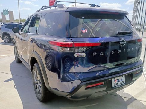 New 2026 Nissan Pathfinder SV image 4