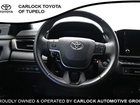 Used 2025 Toyota Camry SE FWD image 29