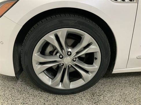Used 2019 Buick LaCrosse Avenir w/ Driver Confidence Package II image 10