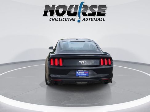 Used 2017 Ford Mustang Premium RWD image 7