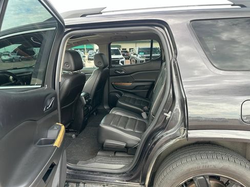 Used 2017 GMC Acadia Denali w/ Technology Package AWD/4WD image 21
