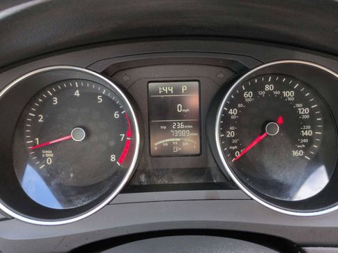 Used 2015 Volkswagen Jetta S image 32