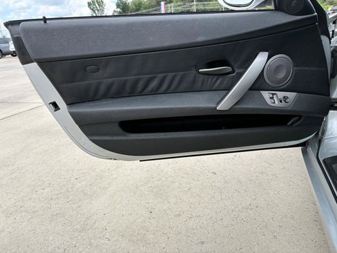 Used 2003 BMW Z4 3.0i RWD image 8