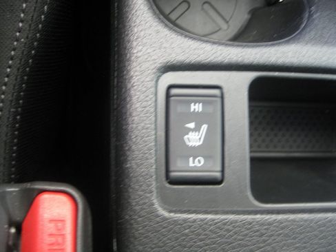 Used 2021 Nissan Rogue Sport SV FWD image 23