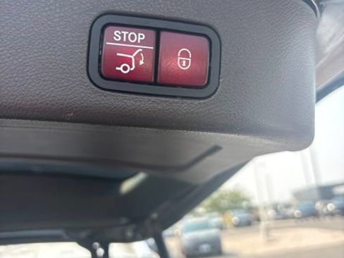 Used 2019 Mercedes-Benz GLS 450 4MATIC image 28