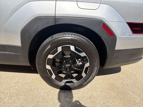 Used 2025 Hyundai Santa Fe SEL FWD image 34