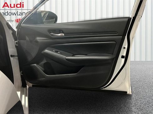 Used 2024 Nissan Altima 2.5 SV image 27