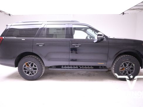 New 2026 Ford Expedition Tremor image 6